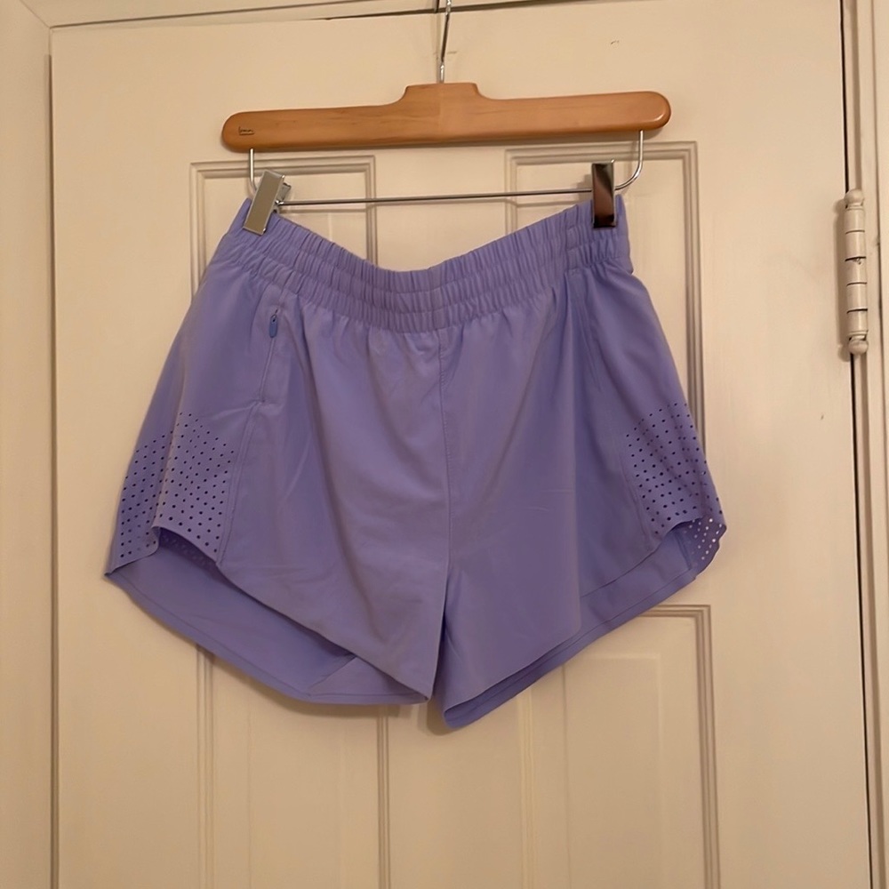 Athleta Hustle 3” Short